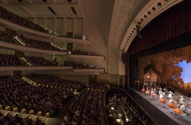Northrop Auditorium, Minneapolis: view 4