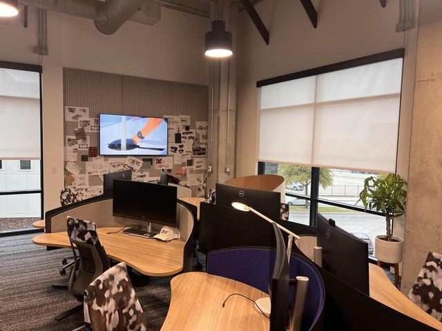 Tangram Interiors: studio, other corner